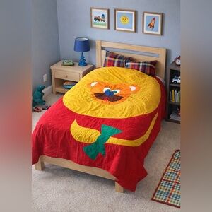 Vintage Homemade Lion Quilt